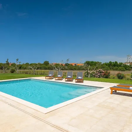 Marialba 別荘 プーラ